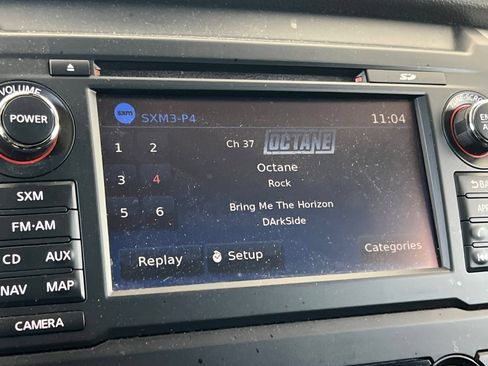 Used 2017 Nissan Titan SV AWD/4WD image 25