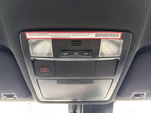 Used 2022 Toyota Tacoma TRD Sport w/ Technology Package AWD/4WD image 20