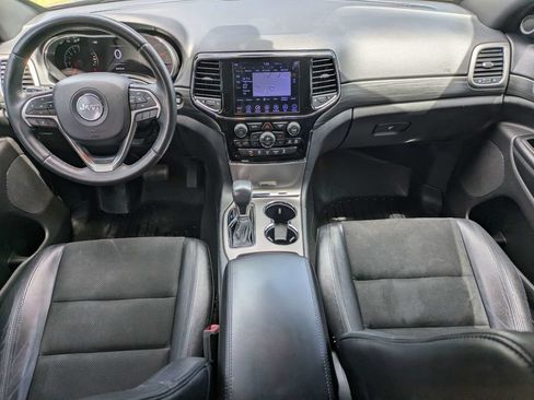 Used 2019 Jeep Grand Cherokee Altitude RWD image 15