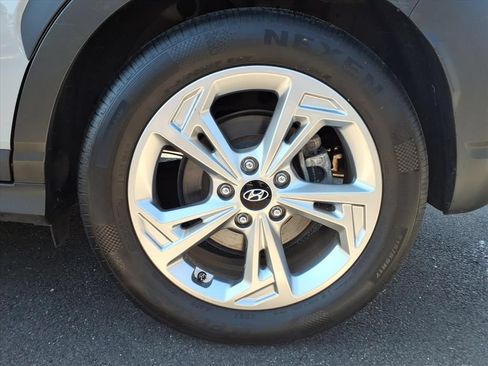 Used 2023 Hyundai Kona SEL AWD/4WD image 24