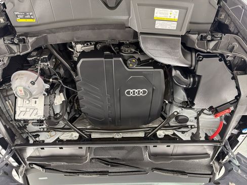 Used 2023 Audi Q5 2.0T Premium w/ Convenience Package AWD/4WD image 22