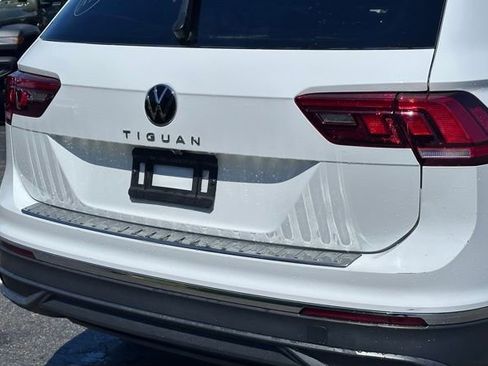 Used 2024 Volkswagen Tiguan Wolfsburg Edition FWD image 11