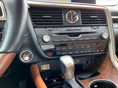 Used 2022 Lexus RX 350L FWD w/ Premium Package image 34