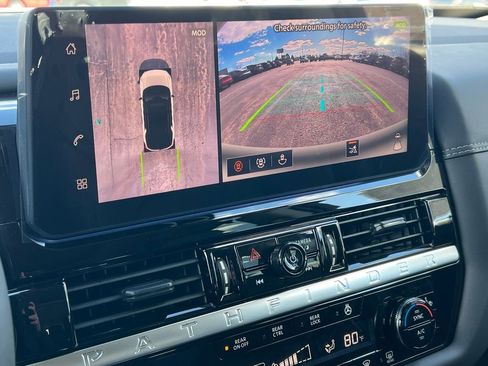 New 2026 Nissan Pathfinder Platinum image 26