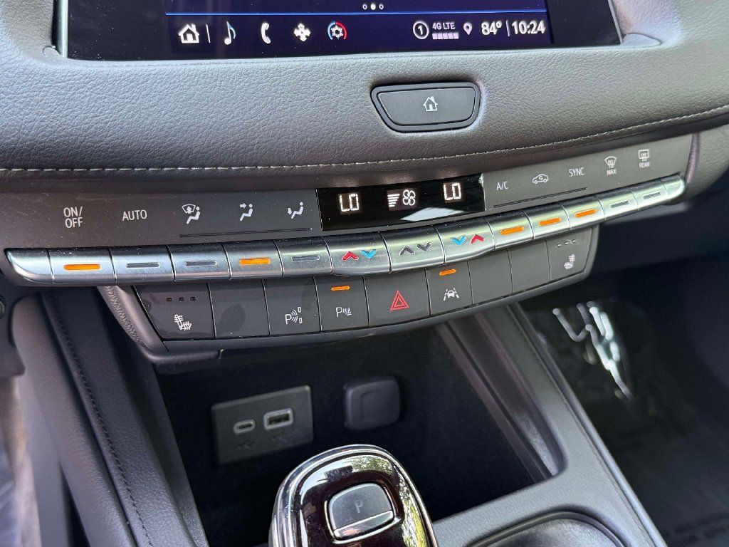 Used 2023 Cadillac XT4 Premium Luxury w/ Enhanced Visibility Package AWD/4WD image 27