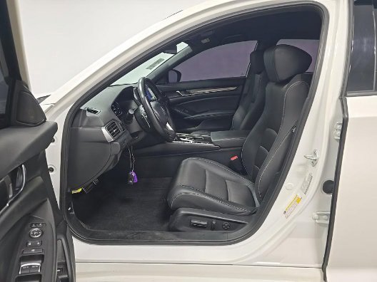 Used 2022 Honda Accord Sport image 4