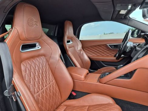 Used 2019 Jaguar F-TYPE SVR image 19
