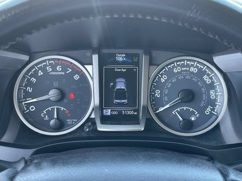 Used 2021 Toyota Tacoma SR5 RWD image 30