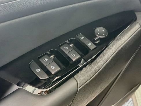 Used 2023 Kia Sportage X-Line AWD/4WD image 25