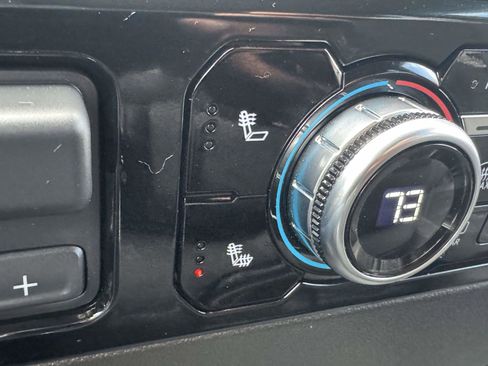 Used 2025 GMC Sierra 1500 Elevation image 26