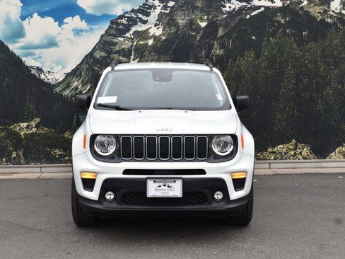 Used 2022 Jeep Renegade Latitude w/ Convenience Group image 5