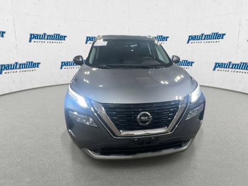 Used 2021 Nissan Rogue SV AWD/4WD image 3