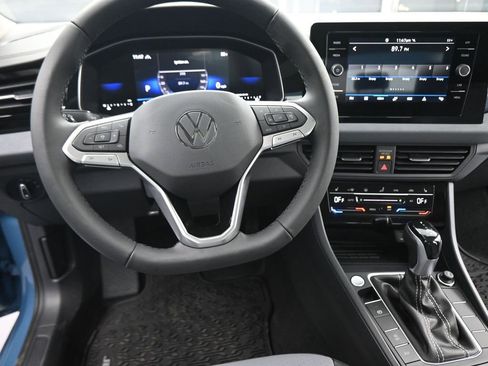 New 2026 Volkswagen Jetta SE FWD image 37
