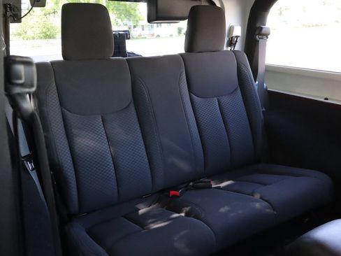 Used 2013 Jeep Wrangler Sport AWD/4WD image 19