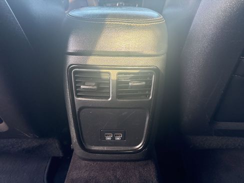 Used 2019 Chrysler 300 S image 14