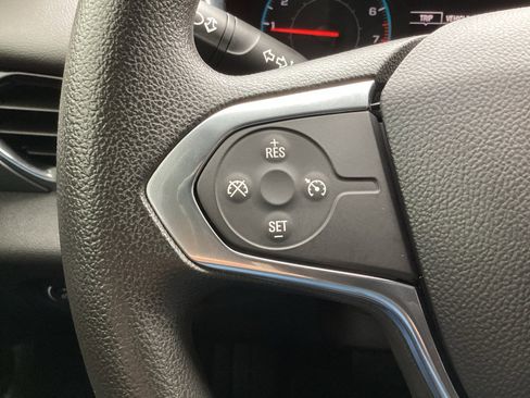 Used 2020 Chevrolet Traverse LS image 18