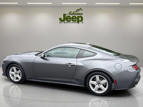 Used 2026 Ford Mustang Coupe RWD image 8