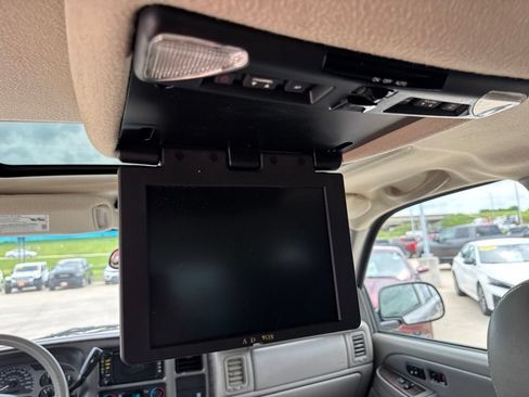 Used 2004 GMC Yukon Denali AWD/4WD image 21