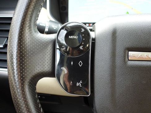 Used 2019 Land Rover Range Rover Sport SE image 73