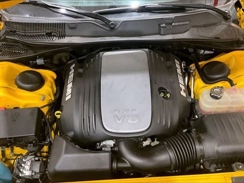 Used 2017 Dodge Challenger R/T Plus image 10