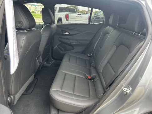 Used 2024 Buick Envista Sport Touring w/ Convenience II Package FWD image 24