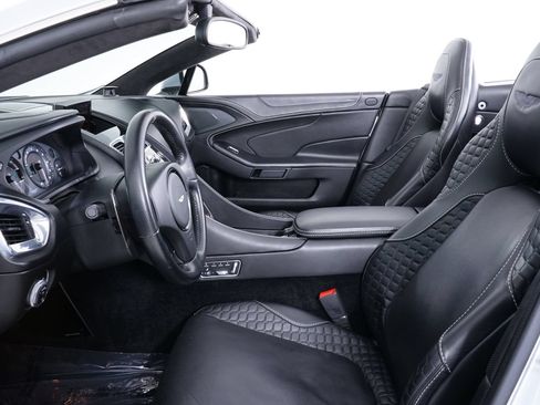 Used 2016 Aston Martin Vanquish Volante RWD image 5