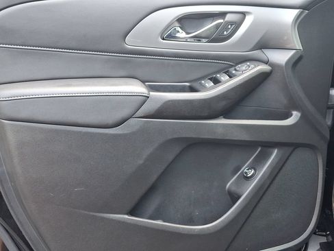 Certified 2023 Chevrolet Traverse LT FWD image 10