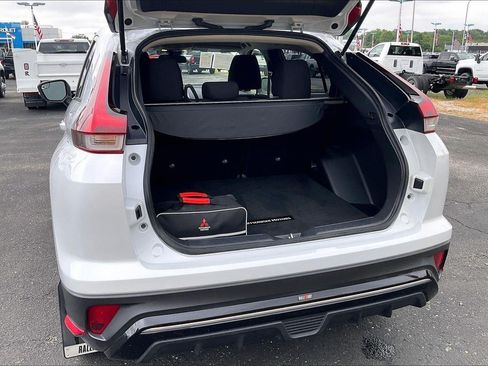 Used 2024 Mitsubishi Eclipse Cross LE AWD/4WD image 4
