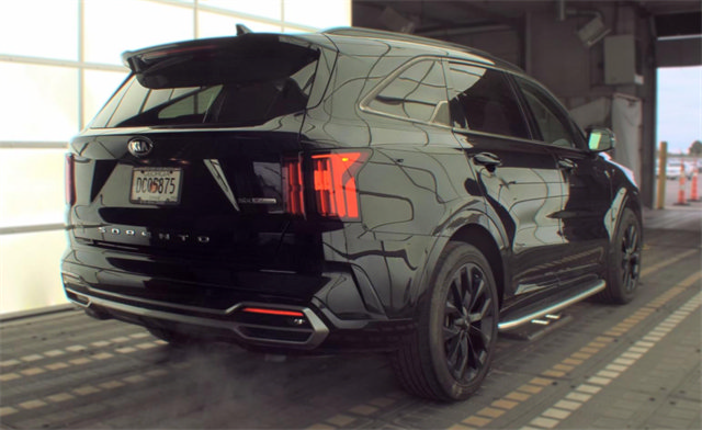 Used 2021 Kia Sorento SX FWD image 4