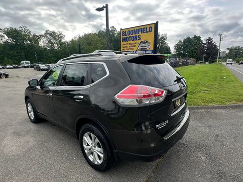 Used 2015 Nissan Rogue SV w/ SV Premium Package AWD/4WD image 7