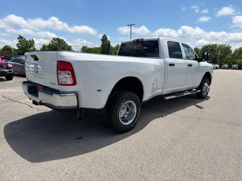Used 2024 RAM 3500 Tradesman w/ Chrome Appearance Group AWD/4WD image 5