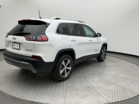 Used 2019 Jeep Cherokee Limited w/ Luxury Group AWD/4WD image 8