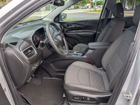 Used 2020 Chevrolet Equinox LT FWD image 12