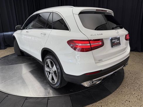 Used 2017 Mercedes-Benz GLC 300 4MATIC image 10