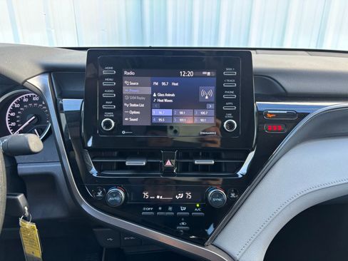 Used 2023 Toyota Camry LE image 20