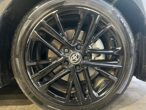 Used 2025 Toyota Camry SE FWD image 32