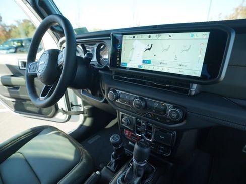 New 2026 Jeep Gladiator Mojave image 30