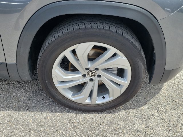 Used 2023 Volkswagen Atlas SE w/ Panoramic Sunroof Package FWD image 7
