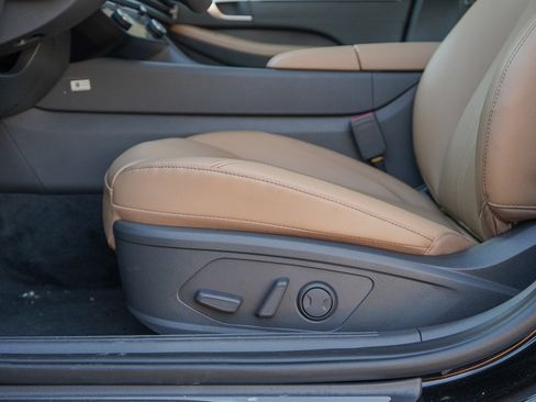 New 2025 Hyundai Sonata Limited image 16