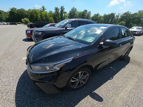 Used 2023 Kia Forte LXS FWD image 1
