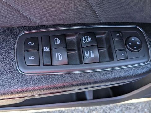 Used 2019 Dodge Charger R/T w/ Blacktop Package RWD image 15