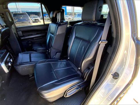 Used 2020 Ford Expedition XLT w/ Equipment Group 201A image 20