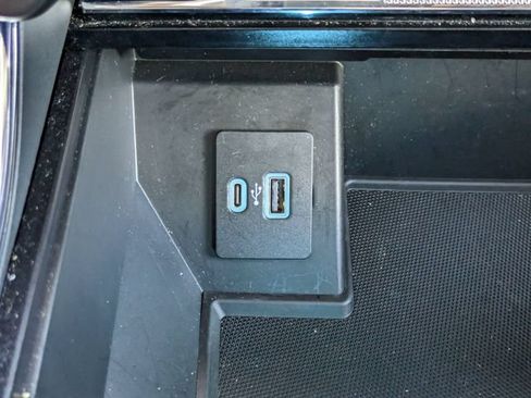 Used 2021 Ford F150 Lariat w/ Equipment Group 502A High AWD/4WD image 33