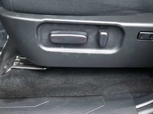 Used 2023 Toyota Tacoma 2WD Double Cab image 12