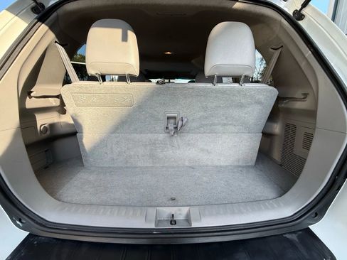 Used 2010 Toyota Highlander SE image 20