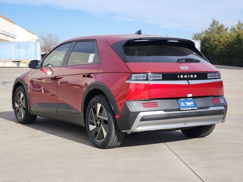 New 2026 Hyundai Ioniq 5 SEL image 3