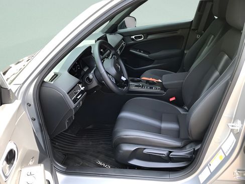 Used 2025 Honda Civic Sport image 16