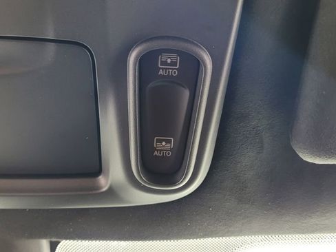 New 2026 Chrysler Pacifica Pinnacle image 29