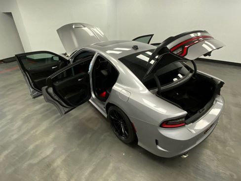 Used 2018 Dodge Charger R/T image 51
