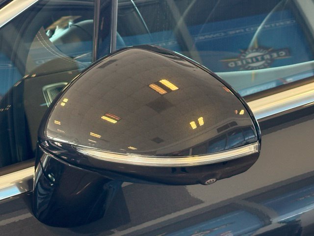 Used 2022 Mercedes-Benz EQS 580 4MATIC Sedan image 11